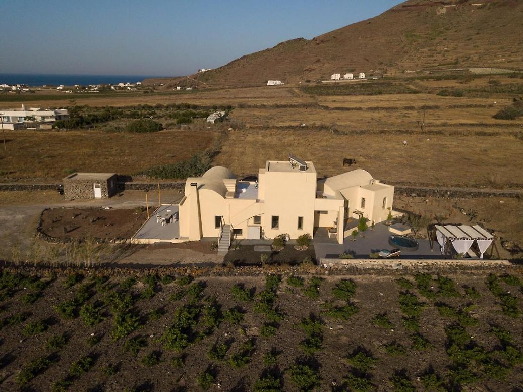 Aerial view of Baxedes