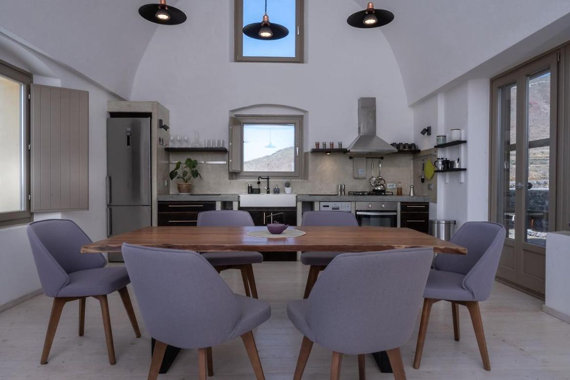 Kitchen with vaulted ceiling